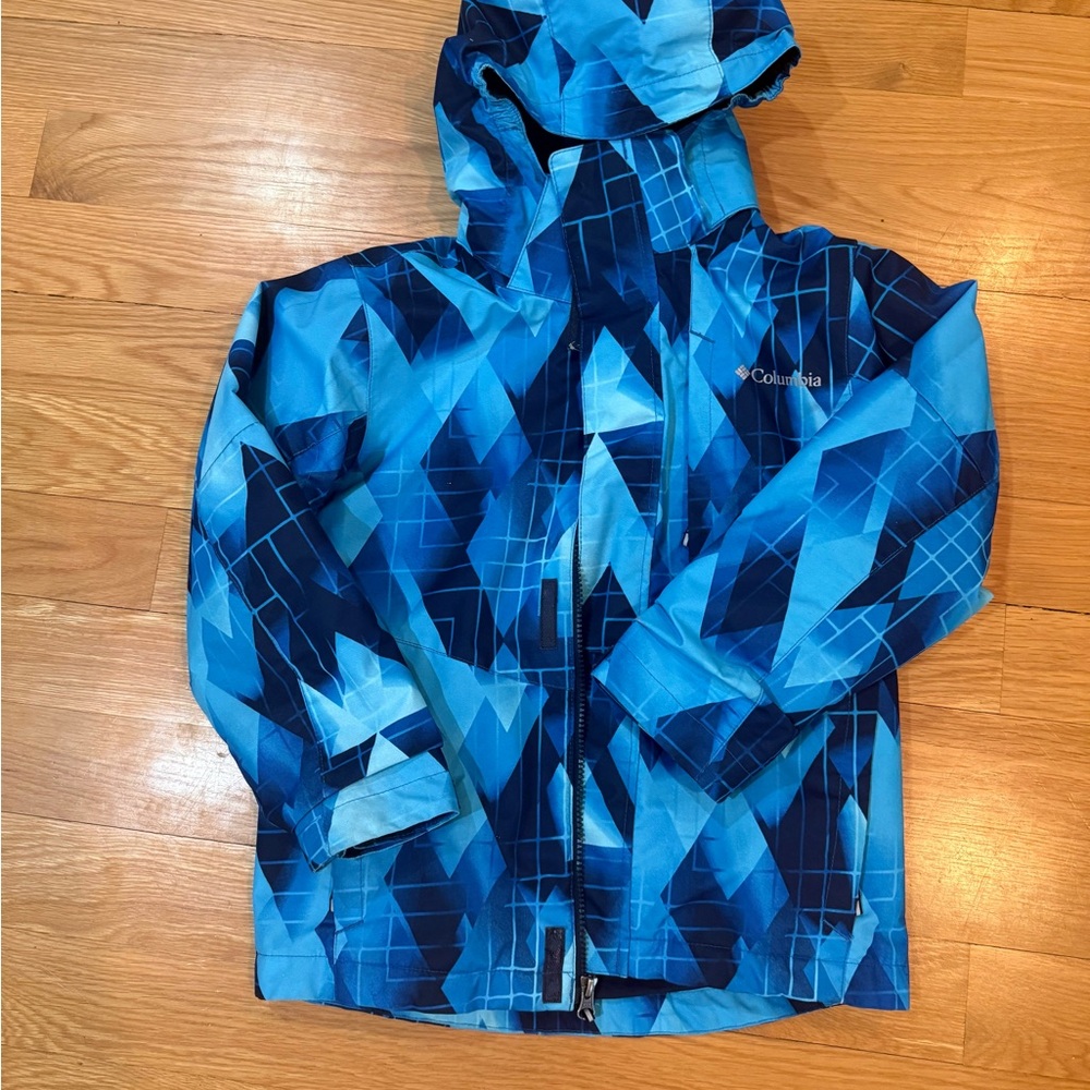 Columbia Blue 3 in 1 winter snow Jacket with Hood and Geometric Pattern fleece